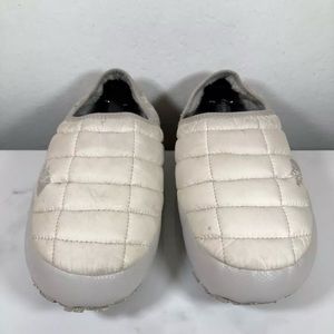 The North Face Women's ThermoBall  Mule V Slippers Silver/Grey Size 8.5